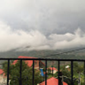 Meet your Posher, Maximos